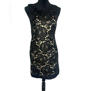 WHITE HOUSE BLACK MARKET LACE SHEATH COCKTAIL BLACK FLORAL DRESS SIZE 0